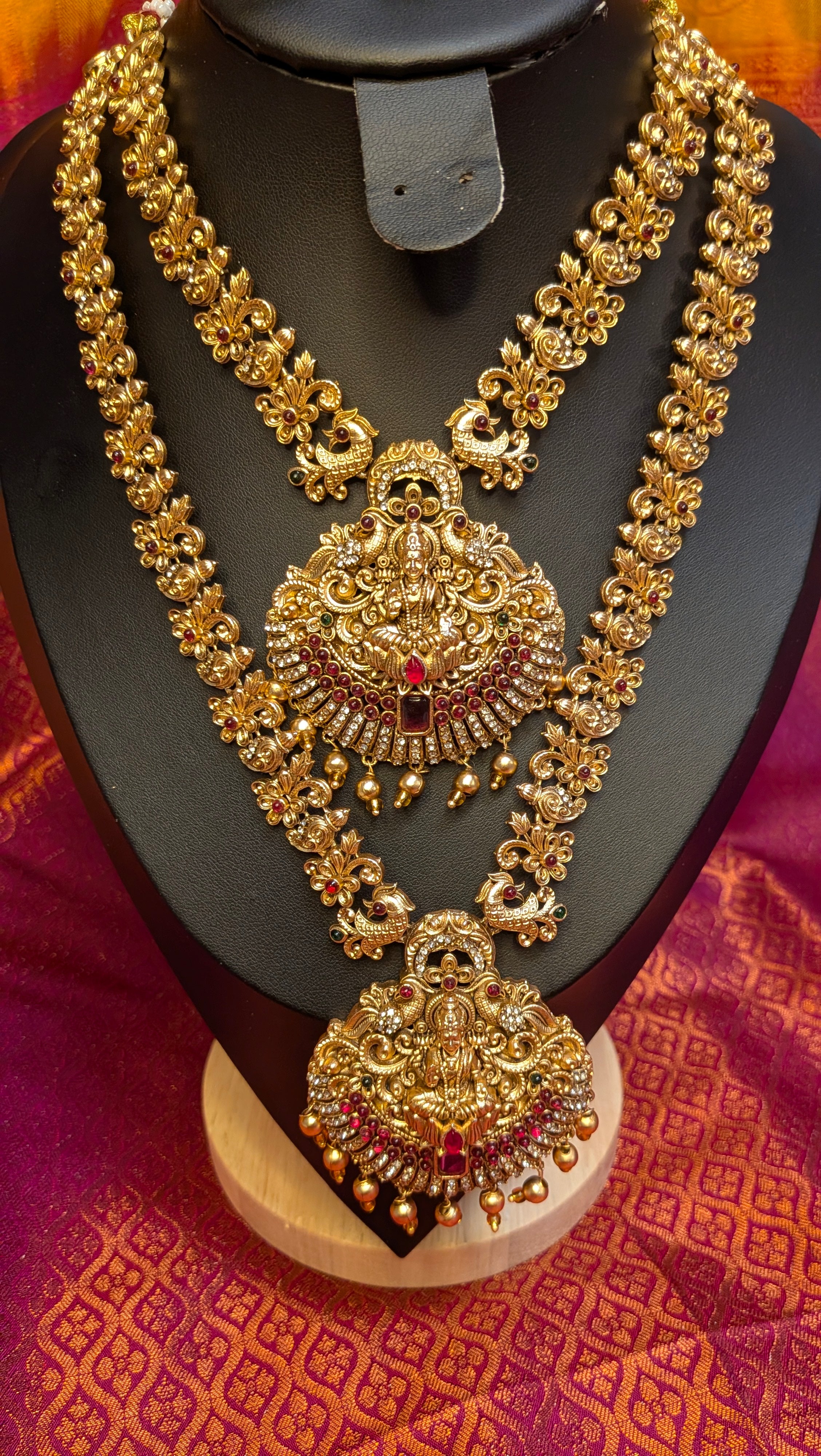 The Goddess Glow Jewelry Set